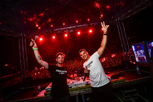 Radistai DJs.